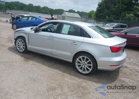 2015 Audi A3 1.8T Premium z USA, uszkodzony, nr VIN WAUACGFF7F1009083